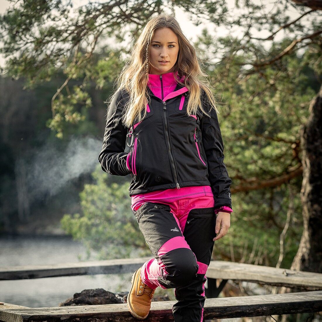 Arrak Akka Softshell Jacka Dam Svart/Rosa